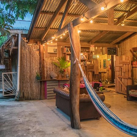 Roots Family Hostel Puerto Viejo de Talamanca Εξωτερικό φωτογραφία